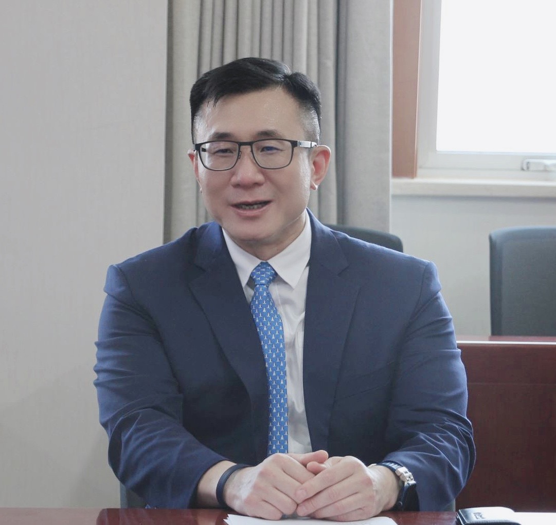 局長 王效文