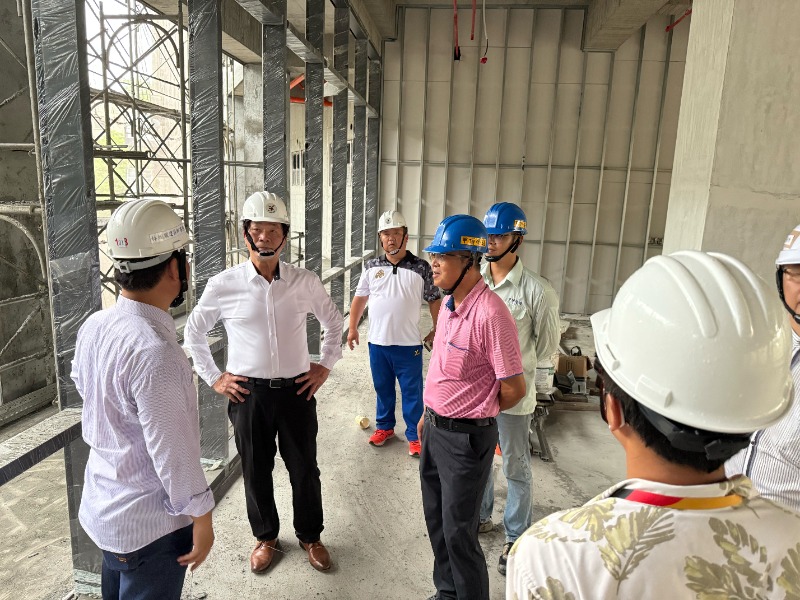 體育局局長視察臺南市新營區全民運動館工程品質與進度