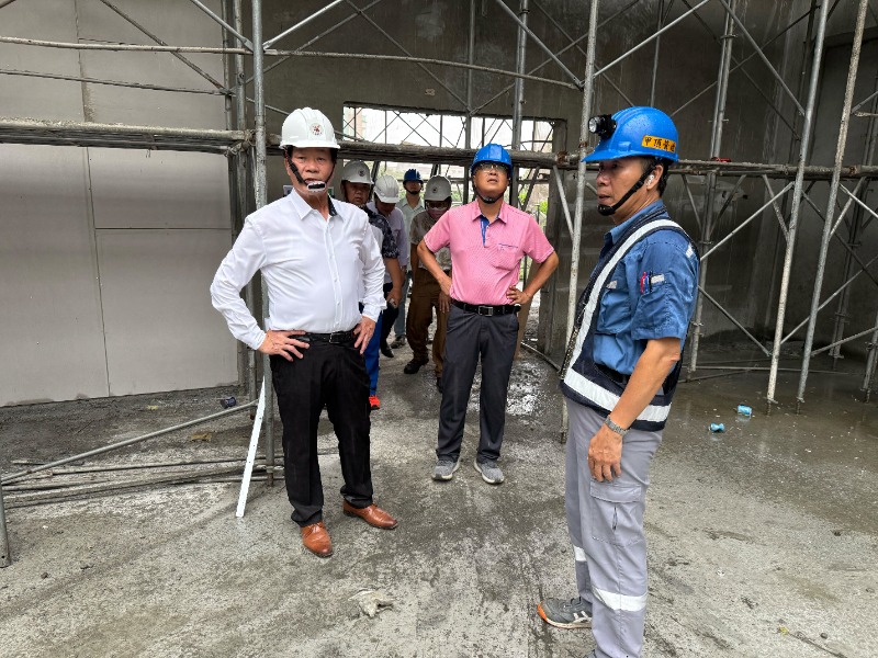 體育局局長視察臺南市新營區全民運動館工程品質與進度