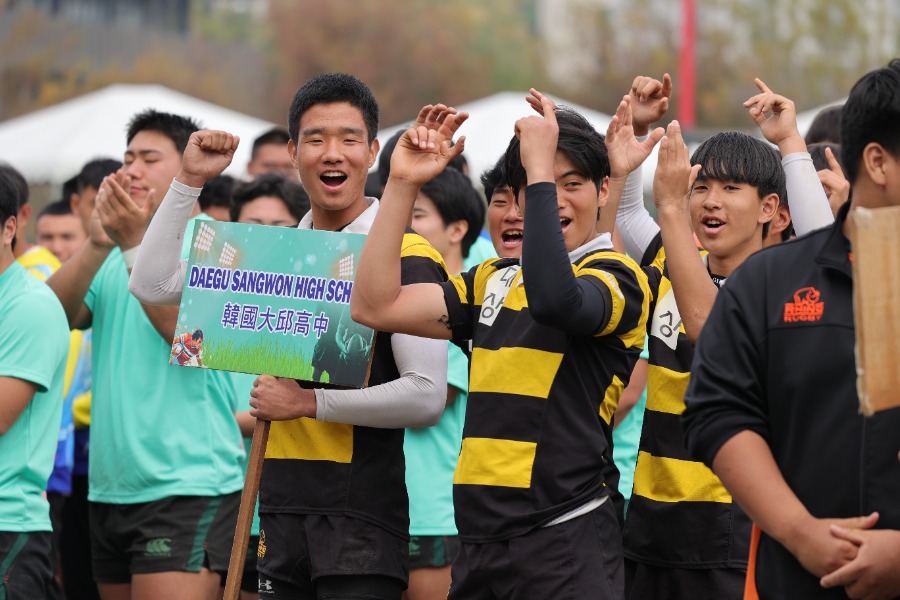 「2026年第一屆府城盃國際青年七人制橄欖球邀請賽」開幕 參賽隊伍熱情歡呼