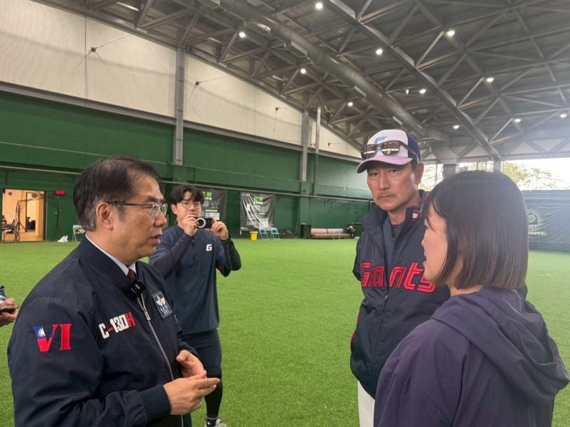 市長與韓國首席教練姜錫千交流公益訓練內容