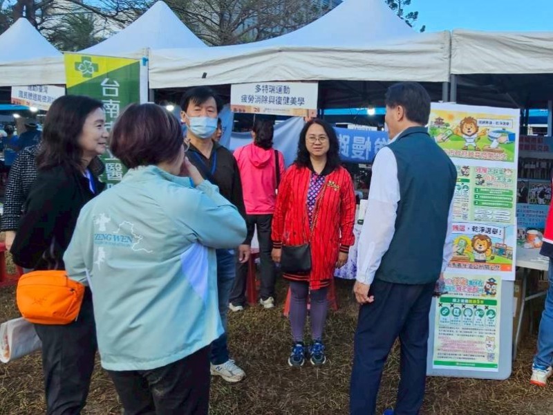 「2026 臺南古都國際半程馬拉松」體育局政風室會同善化區公所政風室設置「反詐賄，跑起來」宣傳攤位