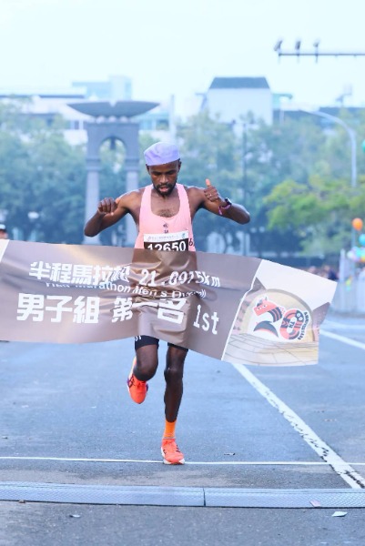 2026臺南古都國際半程馬拉松半馬男子組馬丁奪冠