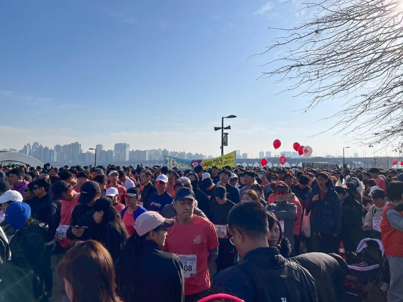 韓國首爾汝矣島櫻花馬拉松比賽實況