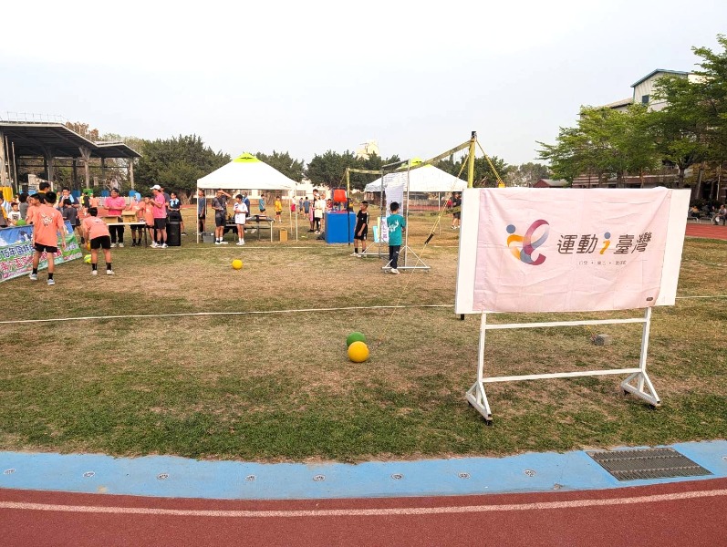 區特色體育活動六甲南六盃草地排球錦標賽活動實況