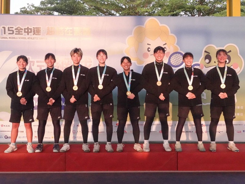 後壁高中高女組軟式網球團體賽金牌