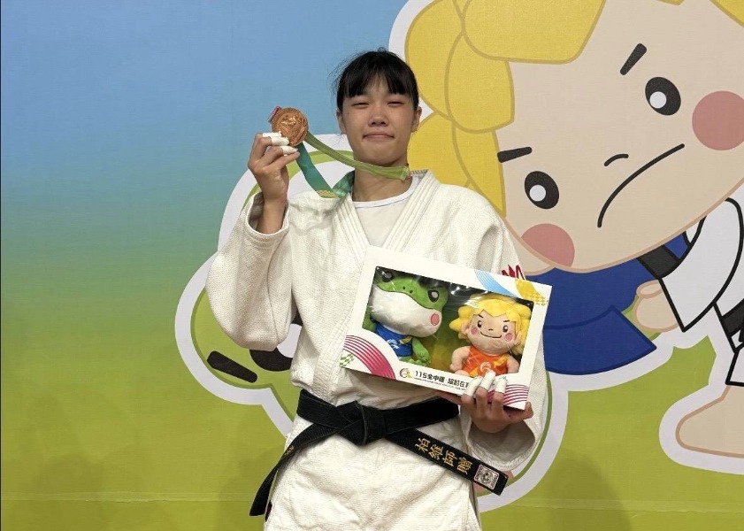 長榮中學高女組柔道第七級李宜臻銅牌