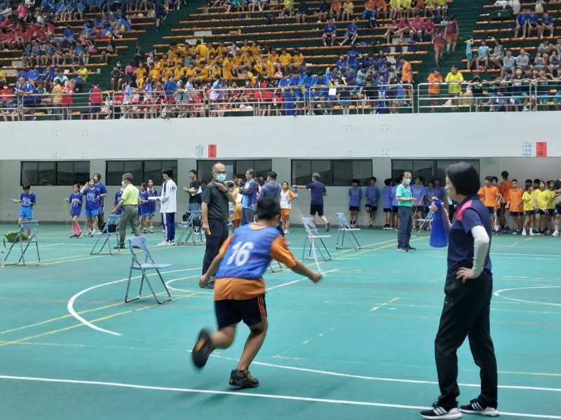 台南市114學年度國中小學生普及化運動跳繩接力賽選手衝刺