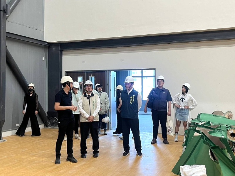市長視察臺南市安南區全民運動館新建工程