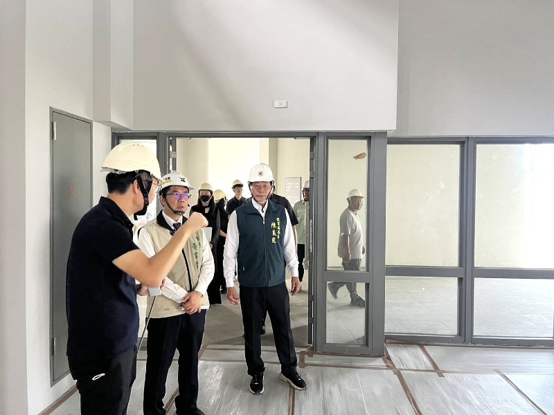 市長視察臺南市安南區全民運動館新建工程