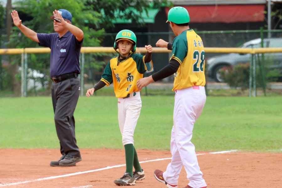 114學年度國小棒球運動聯賽軟式組全國賽比賽實況