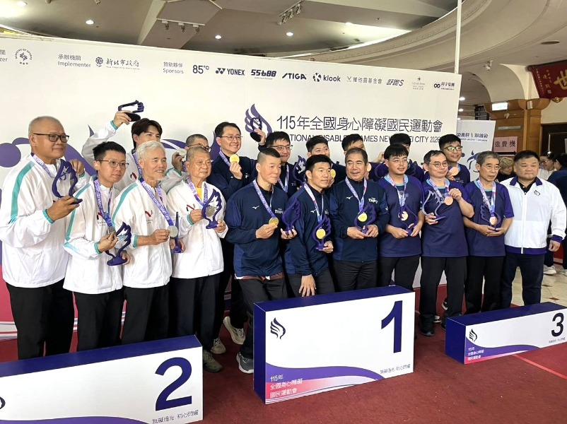 臺南市男子組保齡球團體賽榮獲第2名