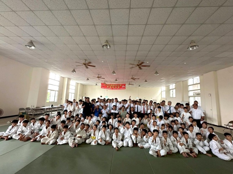 臺南市115年中小學柔道對抗賽開幕合影